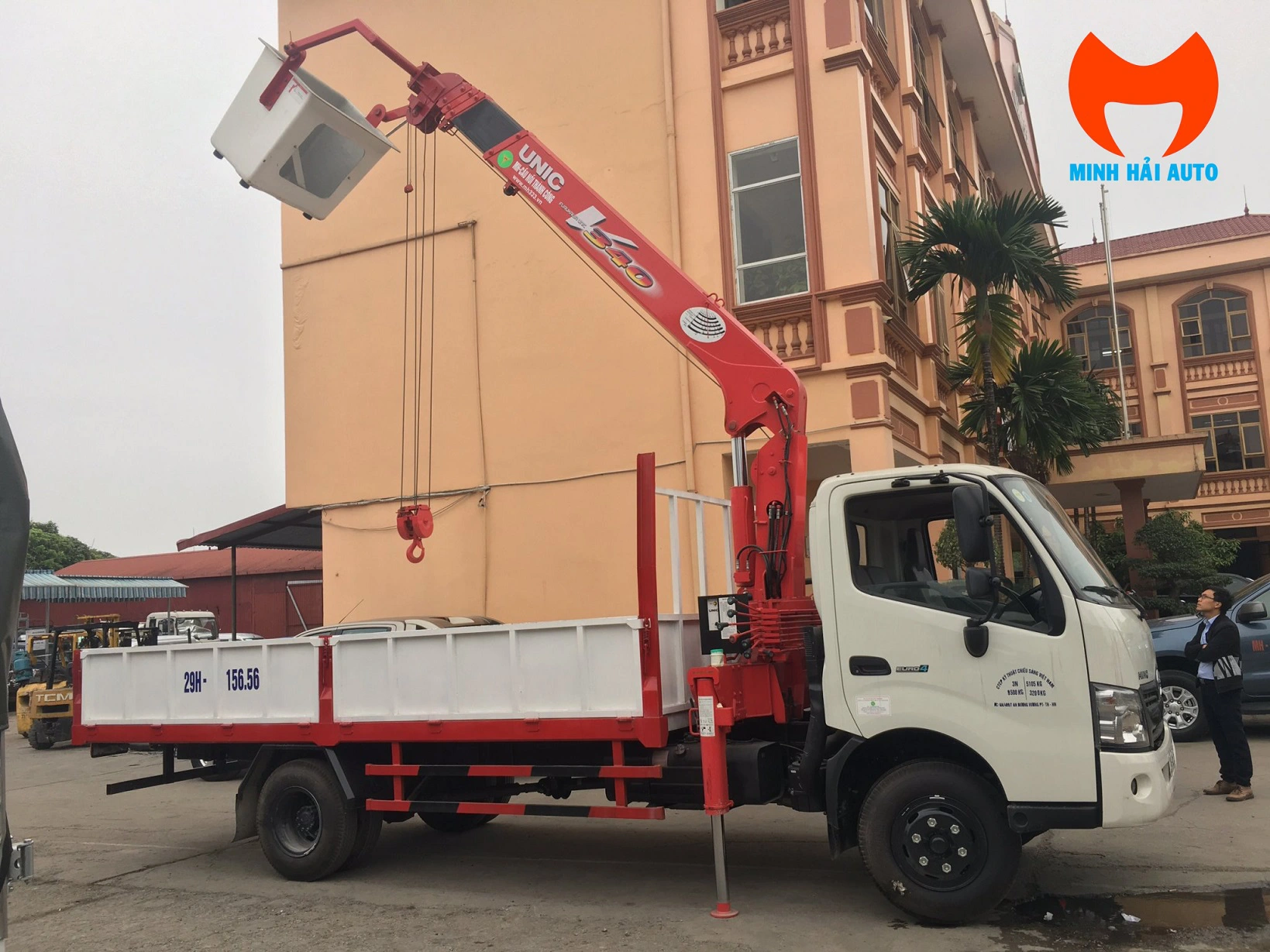 Cho Thuê Xe Cẩu Nâng Người Lên Cao Đến 50 Mét Để Phục Vụ Thi Công Cho Thuê Xe Cẩu Nâng Người Lên Cao Đến 50 Mét Để Phục Vụ Thi Công