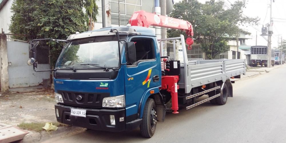 Xe Tải Veam VT650 5 Tấn Gắn Cẩu Unic URV344 | Cẩu 3 Tấn Nhật Mạnh Mẽ